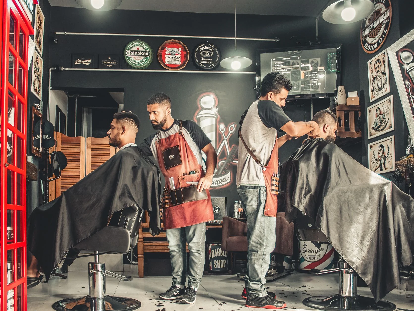 barbershop procedure at 24 Hour BarberShop