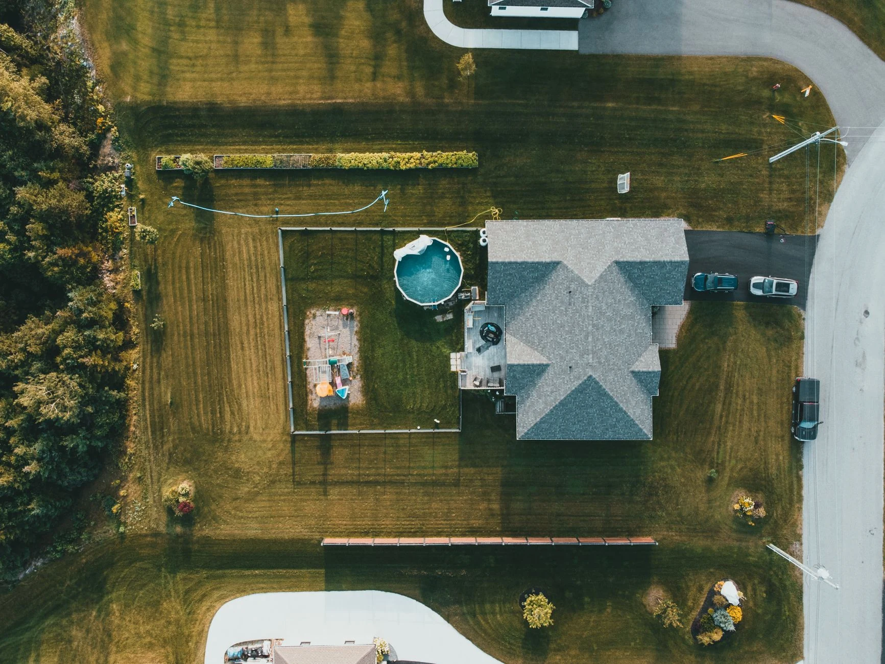 landscaping service at Green Crew Landscaping