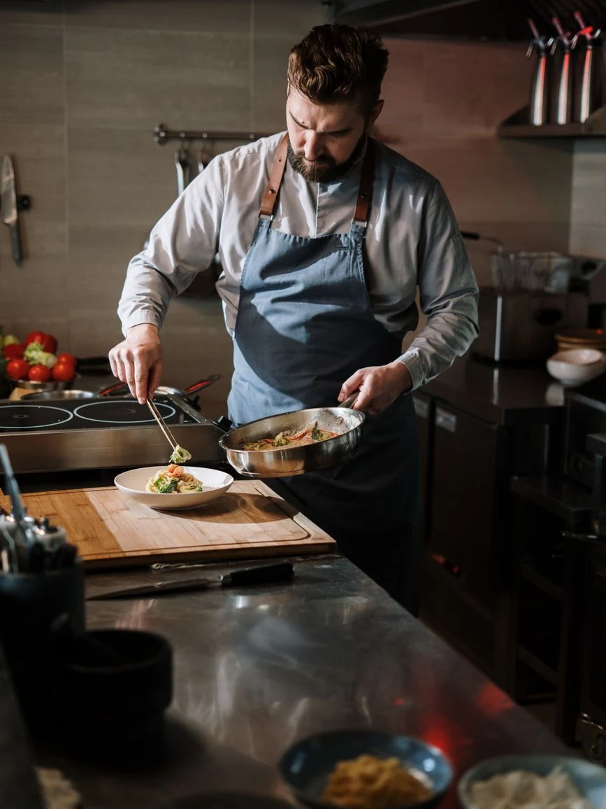 cook at IL Monte Pizzéria