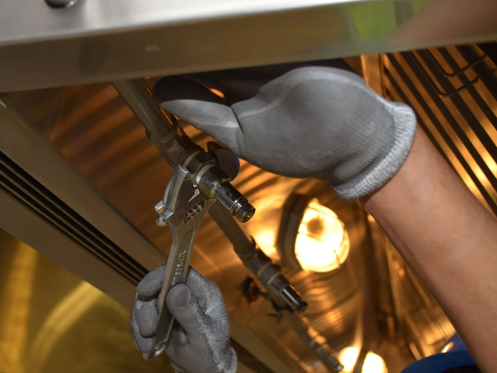 plumber working at Oakley Plumbing And Heating Solutions
