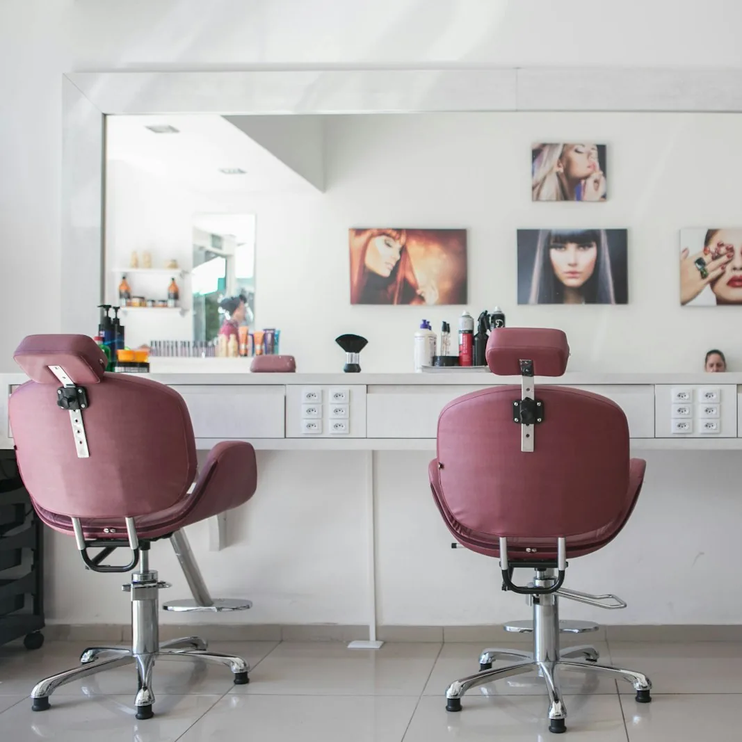 Clean bob haircut detail